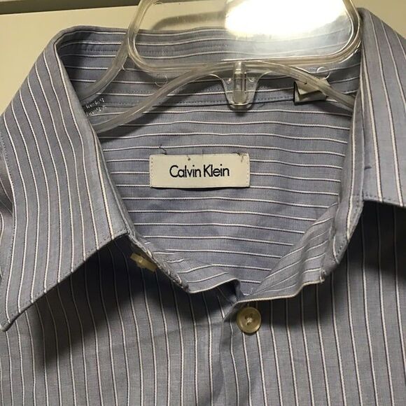 Calvin Klein Button Up Mens 32/33 Long Sleeve Dress Shirt Blue/White Stripes - Picture 2 of 3